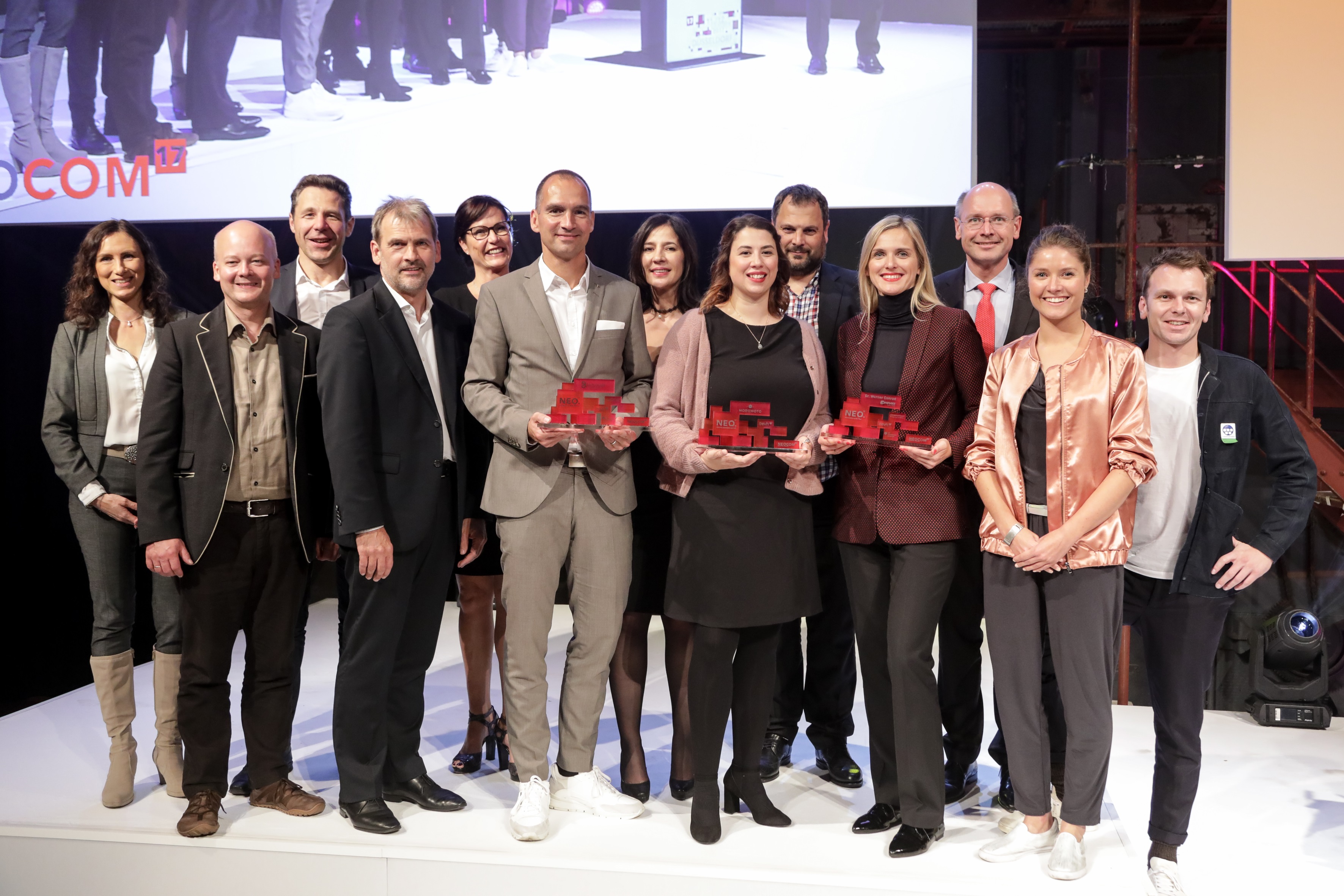 Rose Bikes belegt zweiten Platz beim NEO Award 2017 - Branchenpreis ehrt Leuchtturm-Konzepte des digitalen Handels Rose Bikes belegt zweiten Platz beim NEO Award 2017 - Branchenpreis ehrt Leuchtturm-Konzepte des digitalen Handels