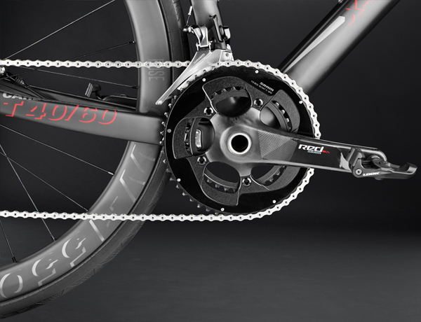 Featherweight champion: SRAM Red crank with a new design matching the Red eTap components Featherweight champion: SRAM Red crank with a new design matching the Red eTap components