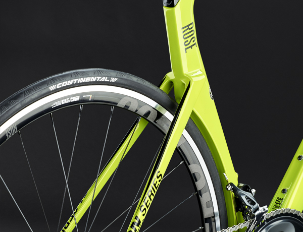 Maximum aerodynamics thanks to the eye-catching seat tube that is perfectly adapted to the tyre Maximum aerodynamics thanks to the eye-catching seat tube that is perfectly adapted to the tyre