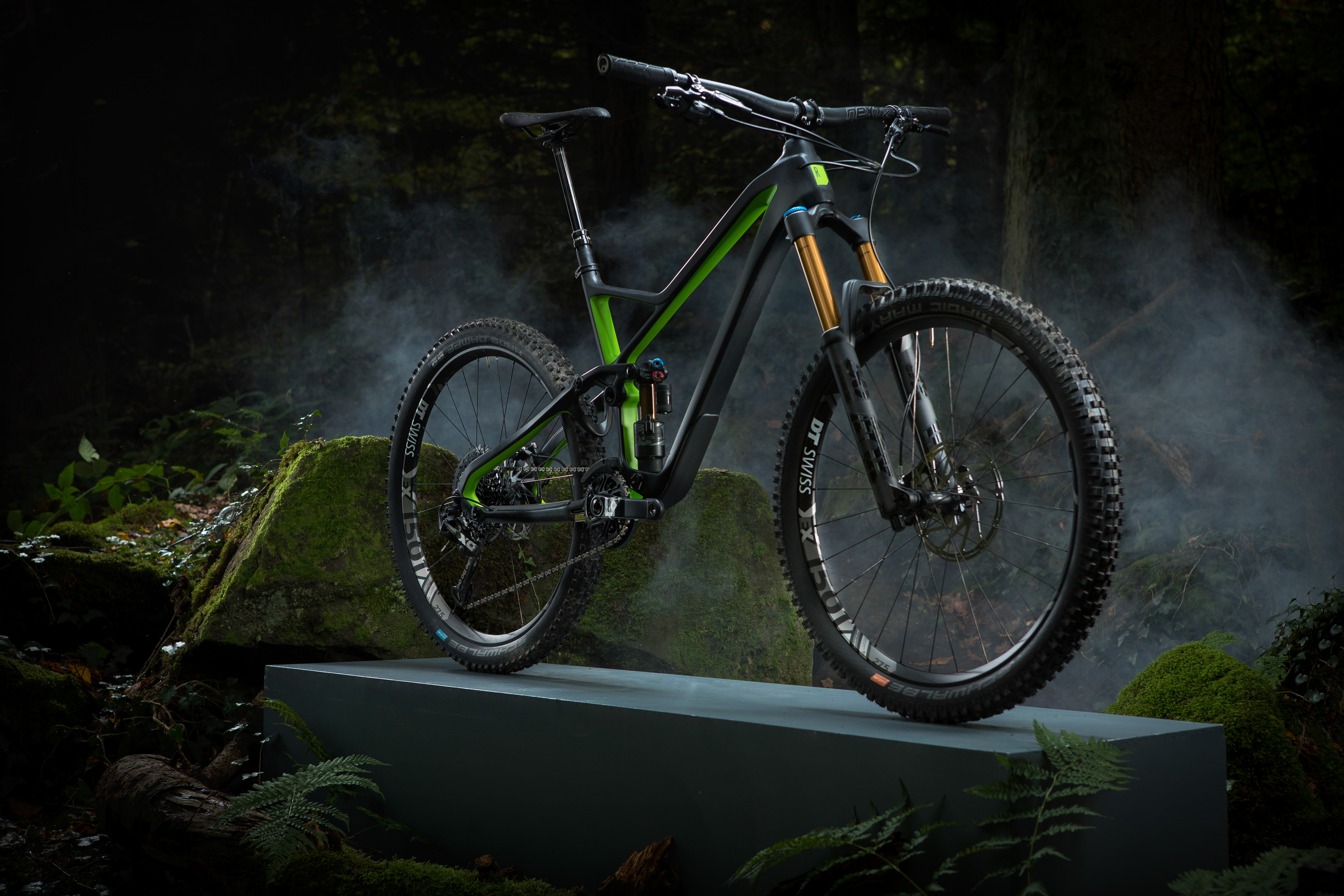 Rose Pikes Peak gewinnt Design & Innovation Award - Enduro-Bike überzeugt nach Testfahrt die internationalen Experten Rose Pikes Peak gewinnt Design & Innovation Award - Enduro-Bike überzeugt nach Testfahrt die internationalen Experten
