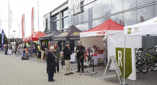 Zahlreiche Hersteller präsentieren ihre Neuheiten auf unserem Expo-Gelände Zahlreiche Hersteller präsentieren ihre Neuheiten auf unserem Expo-Gelände