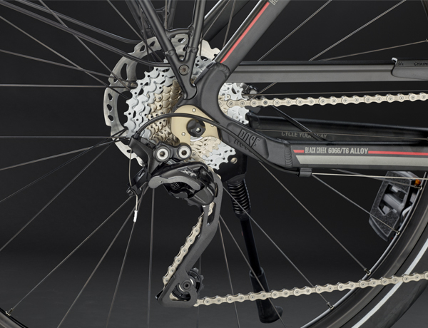 De nieuwe Shimano XT T8000 achterderailleur: gegarandeerd stabiele en nauwkeurige performance bij alle schakelacties De nieuwe Shimano XT T8000 achterderailleur: gegarandeerd stabiele en nauwkeurige performance bij alle schakelacties