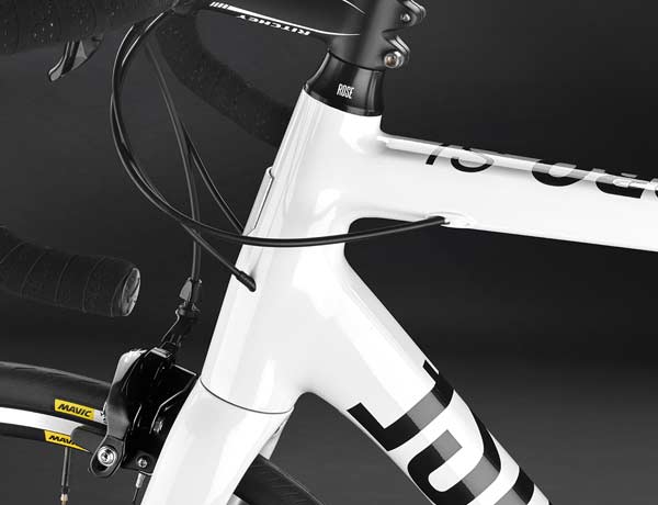 Carbon look thanks to nice transitions at relevant points and smoothed welding seams Carbon look thanks to nice transitions at relevant points and smoothed welding seams