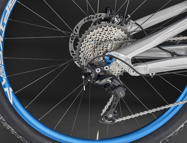 Shimano XT rear derailleur: A legend that combines best shifting comfort with high reliability Shimano XT rear derailleur: A legend that combines best shifting comfort with high reliability