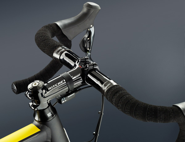 Cockpit naar believen: naar wens vorm te geven, zoals hier met de nieuwe Ritchey WCS C220 stuurpen Cockpit naar believen: naar wens vorm te geven, zoals hier met de nieuwe Ritchey WCS C220 stuurpen