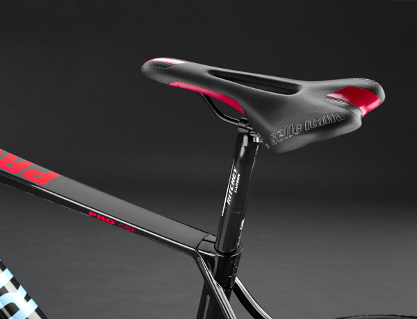 Adapted: Selle Italia SLS women’s saddle that perfectly matches the bike’s design while being comfortable, too Adapted: Selle Italia SLS women’s saddle that perfectly matches the bike’s design while being comfortable, too