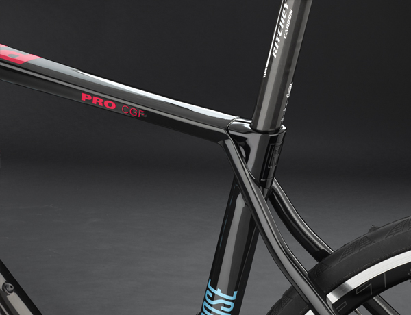 ROSE’s distinctive feature: integrated design at the saddle clamp ROSE’s distinctive feature: integrated design at the saddle clamp