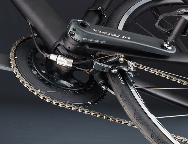 Direct-Mount-Bremse unter dem Tretlager, sorgt für maximale Bremsleistung. bei jedem Wetter. Eine Shimano Entwicklung mit Zukunft. Direct-Mount-Bremse unter dem Tretlager, sorgt für maximale Bremsleistung. bei jedem Wetter. Eine Shimano Entwicklung mit Zukunft.