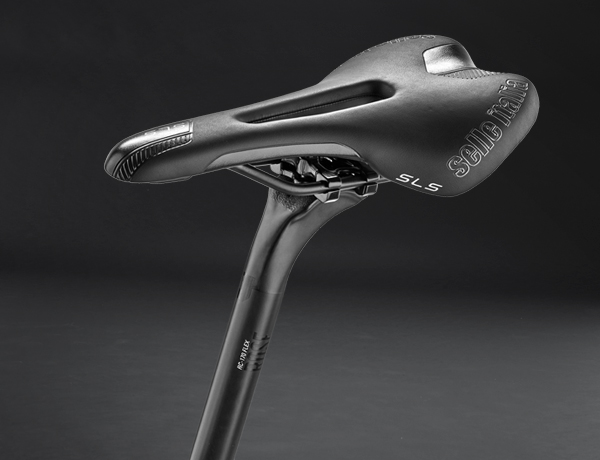 Perfektes Duo für komfortablen Sitz: ROSE RC-170 Flex Carbonstütze, Selle Italia SLS Flow-Sattel Perfektes Duo für komfortablen Sitz: ROSE RC-170 Flex Carbonstütze, Selle Italia SLS Flow-Sattel
